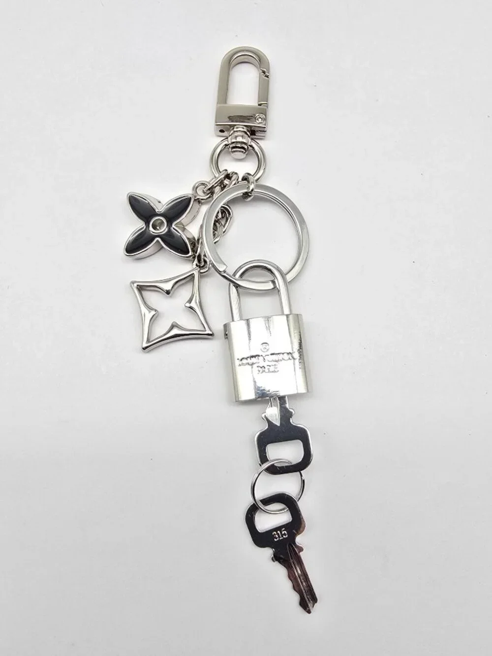 Authentic Louis Vuitton Silver Padlock 🔒 Key Set w/ Unbranded Clover Bag Charm